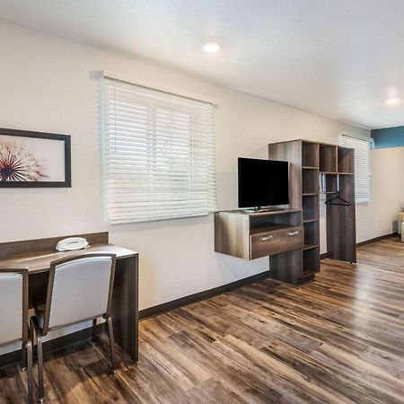 Woodspring Suites Μπράντεντον Εξωτερικό φωτογραφία