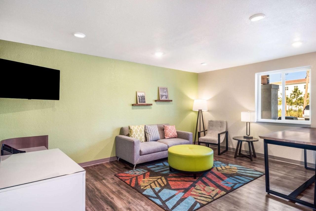 Woodspring Suites Μπράντεντον Εξωτερικό φωτογραφία