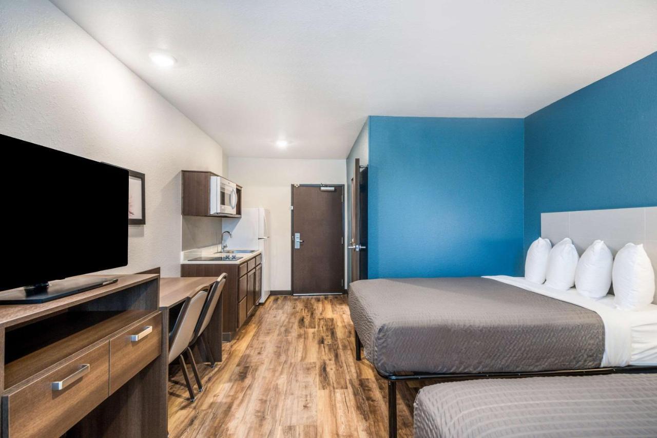 Woodspring Suites Μπράντεντον Εξωτερικό φωτογραφία